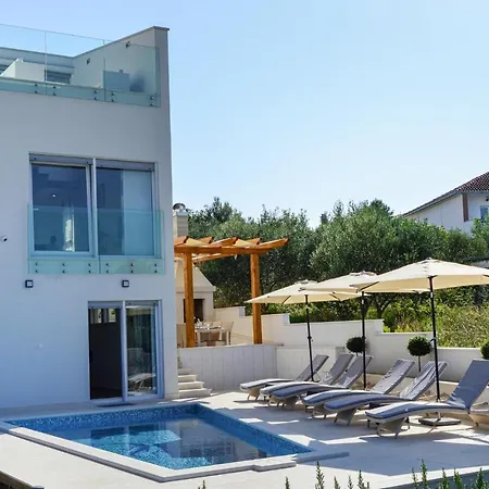 Prázdninový dům Amazing Home In Okrug Gornji Trogir